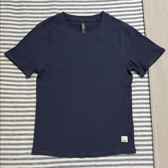Vuori Pose Fitted Tee Short Sleeve Ribbed T-Shirt Azure Small - Picture 2 of 13